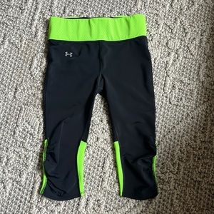 Under Armour Women's Heatgear Capri Legging SZ M